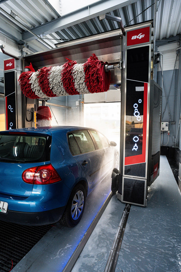 Portique de lavage à brosses — BKF Carwash