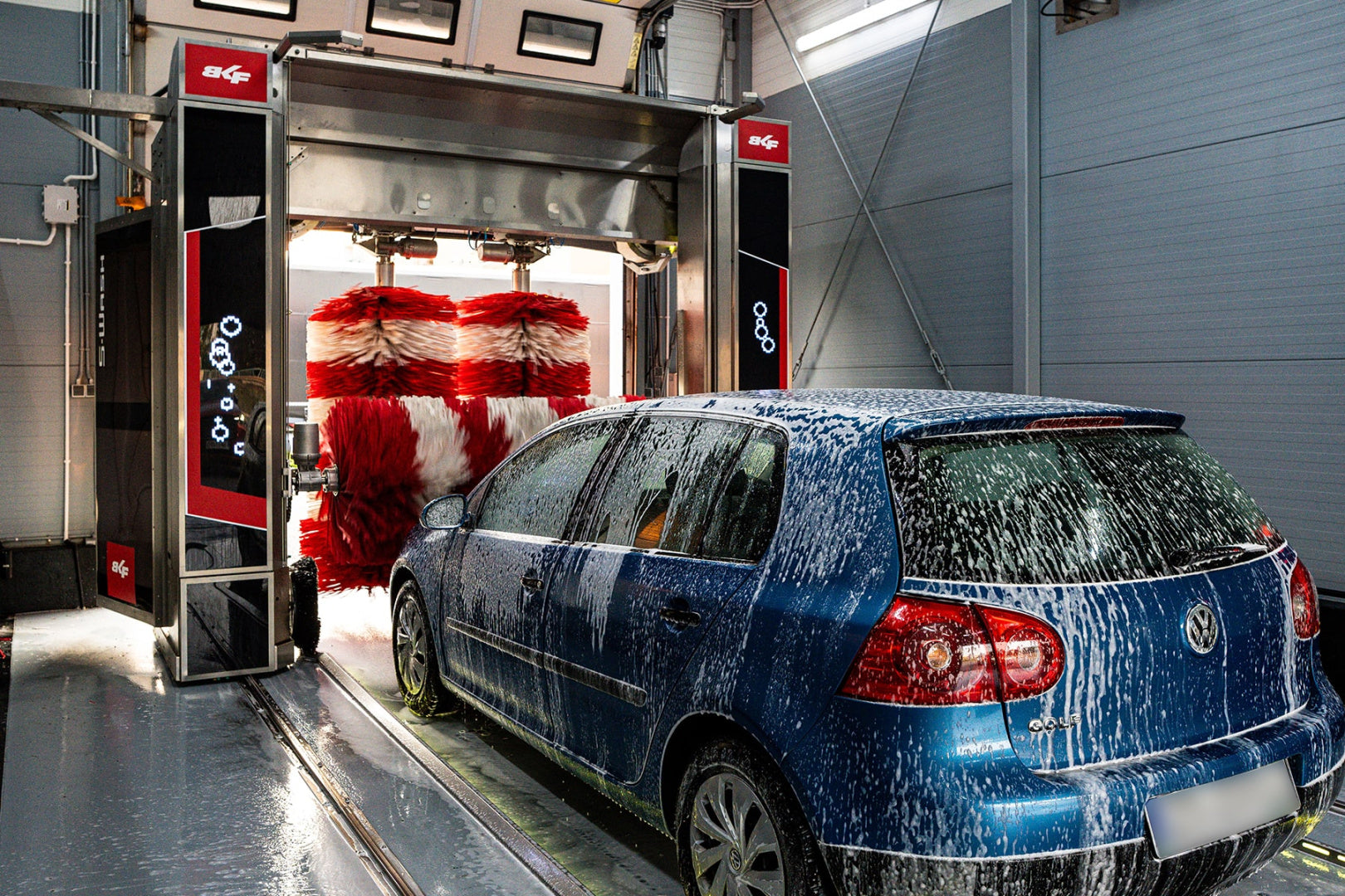 Portique de lavage à brosses — BKF Carwash