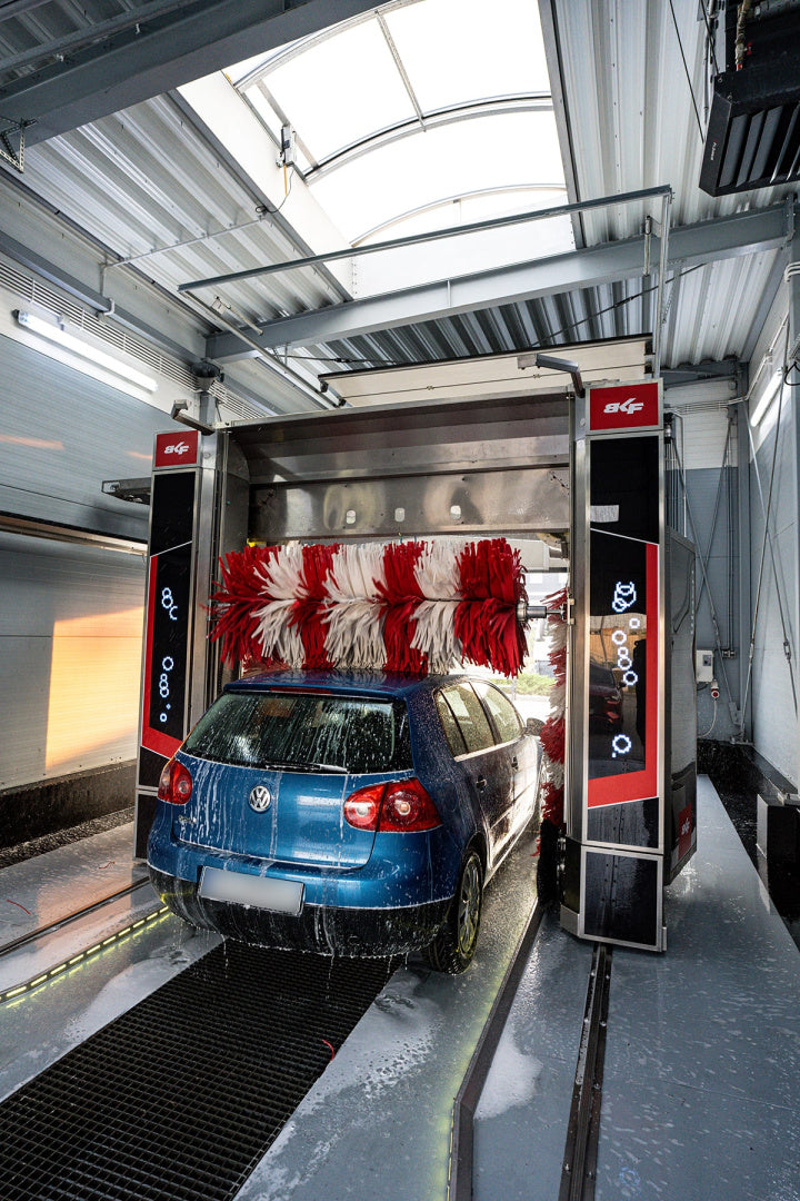 Portique de lavage à brosses — BKF Carwash