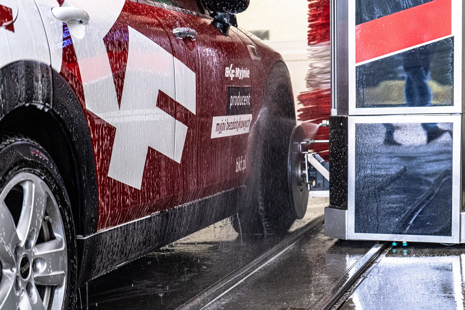 Portique de lavage à brosses — BKF Carwash