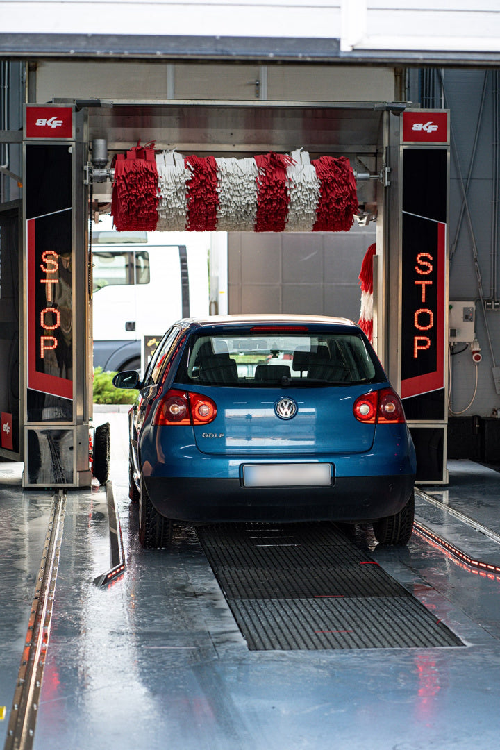 Portique de lavage à brosses — BKF Carwash