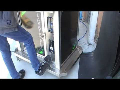 Lave-Tapis Professionnel – Modèle LT B 230 / 240 en usage dans une station de lavage auto, équipement professionnel pour lavage auto.